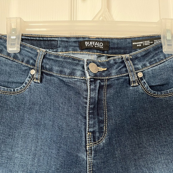 Buffalo Straight Leg Jeans - Picture 3 of 3
